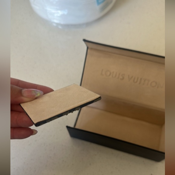 Louis Vitton LA Gran Bellezza Black Sunglasses - Picture 9 of 16